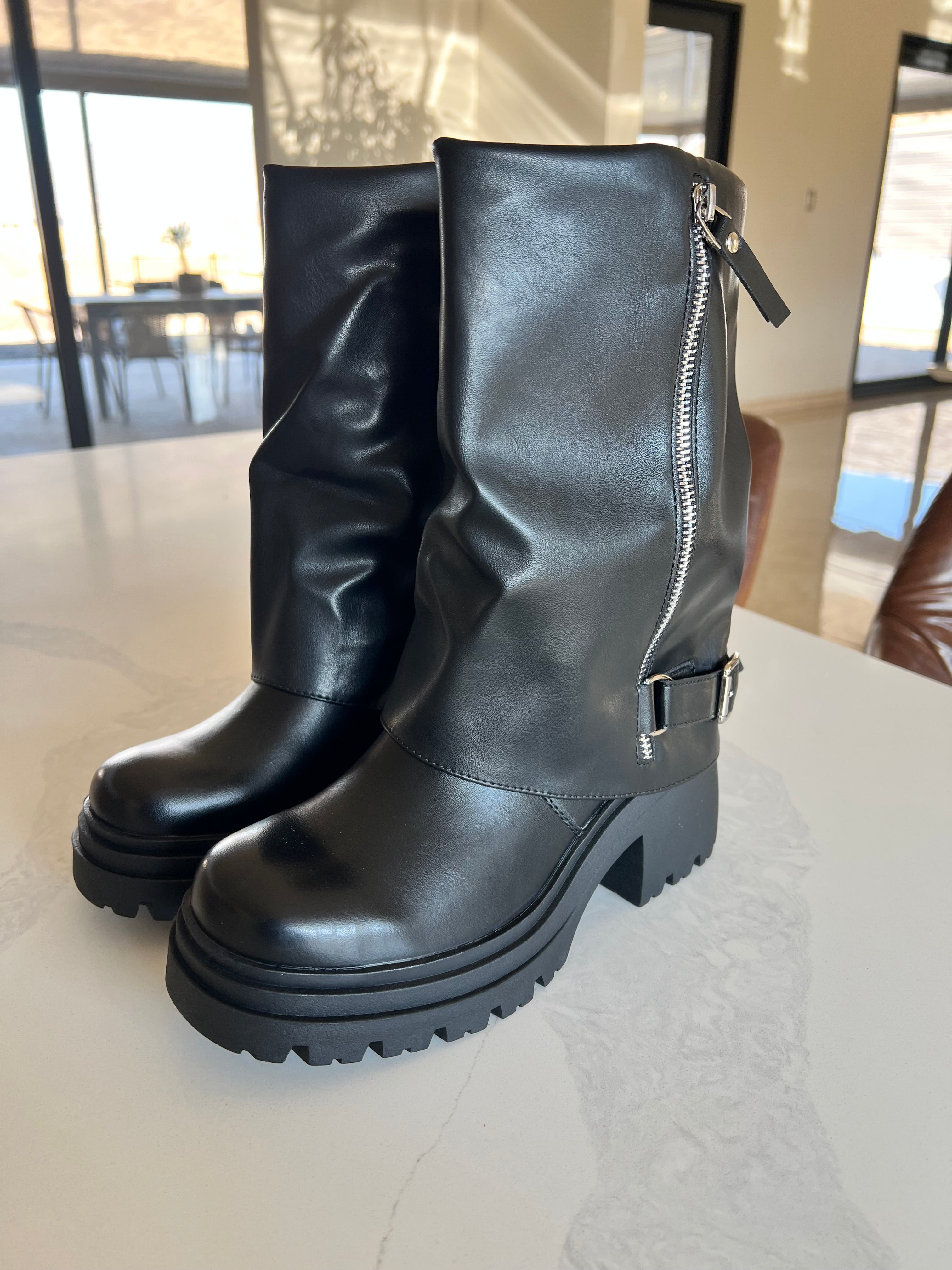 Bota MILENA