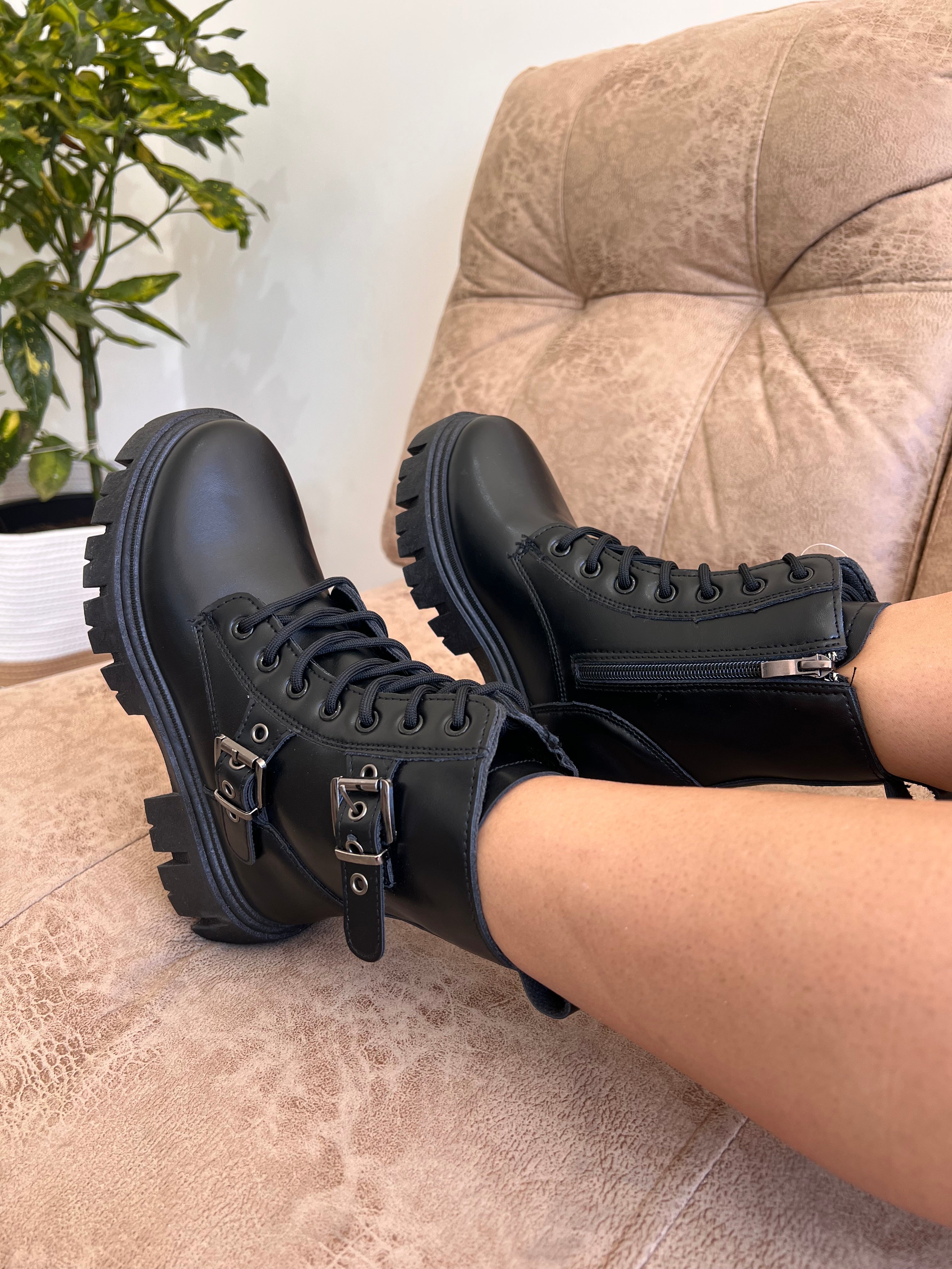 BOTIN VERA