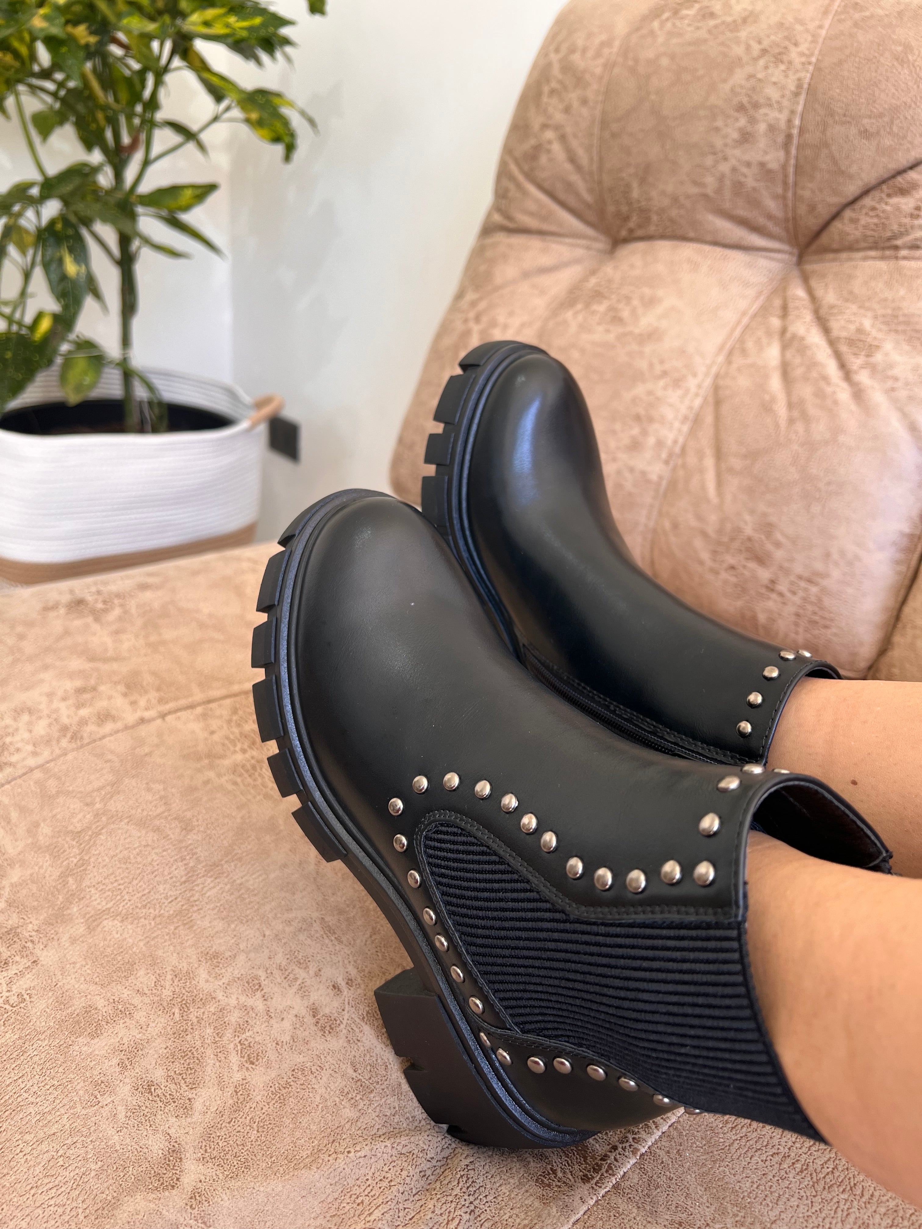 BOTIN MILA