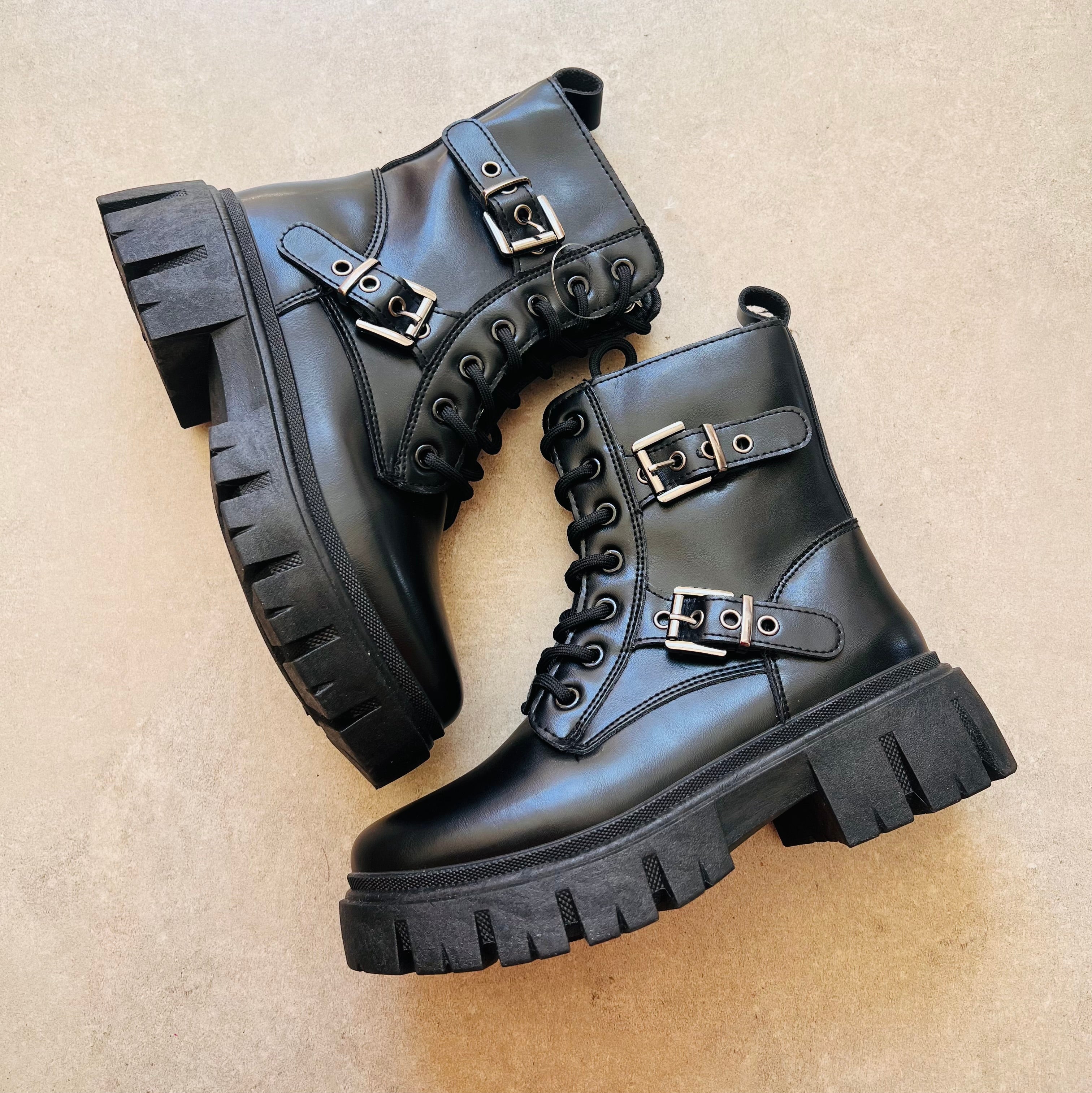 BOTIN VERA