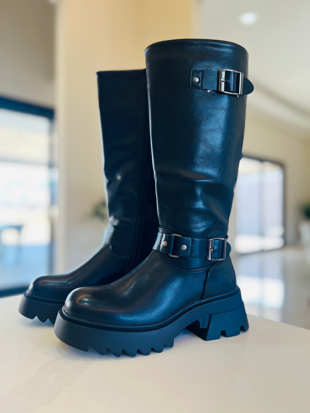 BOTA OBSIDIANA