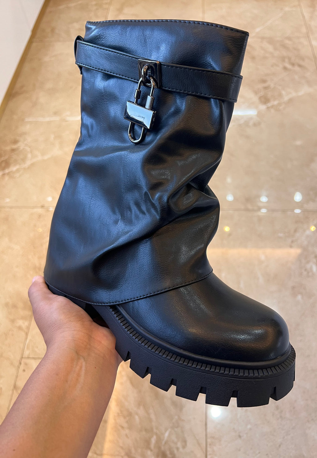 BOTIN VALKIRIA